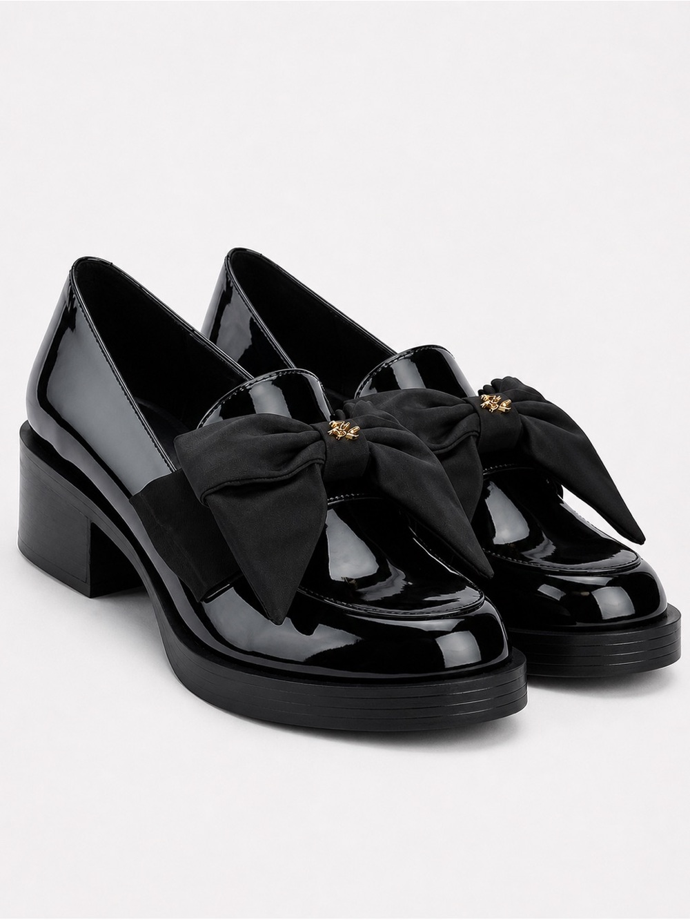 NWT KARL LAGERFELD PARIS Camilia Patent Leather Bow Detail Loafer Pumps Sz 8,5 - Picture 1 of 16